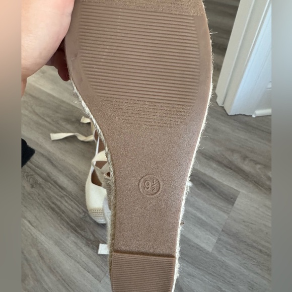 Target Sandals - Picture 2 of 4